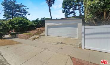 1346 W 36th Street, San Pedro, California 90731, 2 Bedrooms Bedrooms, ,2 BathroomsBathrooms,Residential,Buy,1346 W 36th Street,24421339