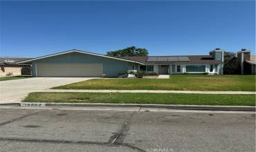 15852 Athol Street, Fontana, California 92335, 3 Bedrooms Bedrooms, ,2 BathroomsBathrooms,Residential,Buy,15852 Athol Street,TR24156314