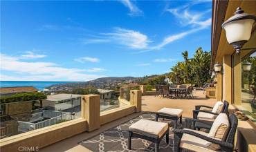 840 Canyon View Drive, Laguna Beach, California 92651, 4 Bedrooms Bedrooms, ,3 BathroomsBathrooms,Residential Lease,Rent,840 Canyon View Drive,OC24156511