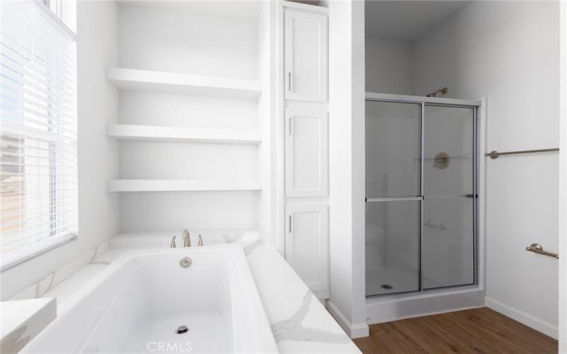 MASTER BATH ROOM, TUB & SHOWER