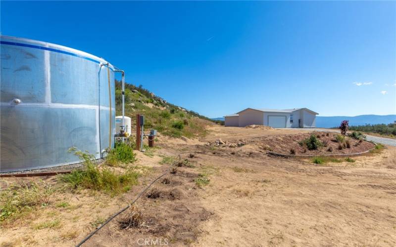 5000 GALLON WATER TANK