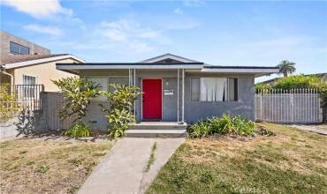 1782 W 37th Place, Los Angeles, California 90018, 3 Bedrooms Bedrooms, ,2 BathroomsBathrooms,Residential,Buy,1782 W 37th Place,OC24156412