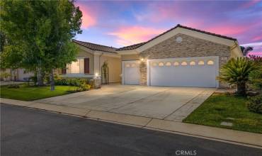 985 Hidden Oaks Drive, Beaumont, California 92223, 2 Bedrooms Bedrooms, ,2 BathroomsBathrooms,Residential,Buy,985 Hidden Oaks Drive,EV24156299