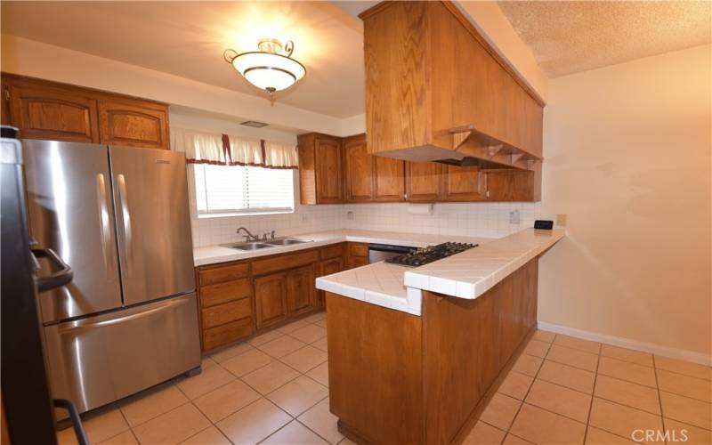 kitchen with breakfast bar