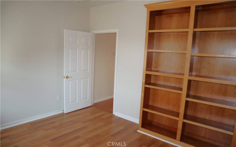 Second bedroom/built-in book shelves for an office