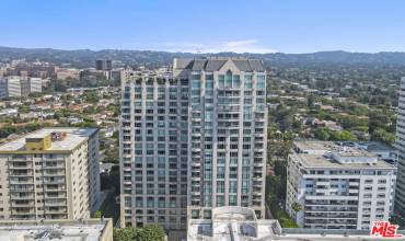 10727 Wilshire Boulevard 605, Los Angeles, California 90024, 2 Bedrooms Bedrooms, ,2 BathroomsBathrooms,Residential Lease,Rent,10727 Wilshire Boulevard 605,24421665