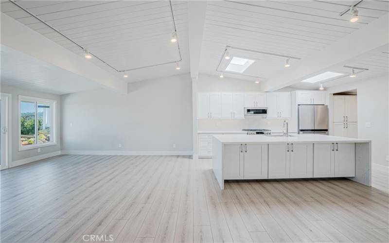 Kitchen Opens Up The Family Room