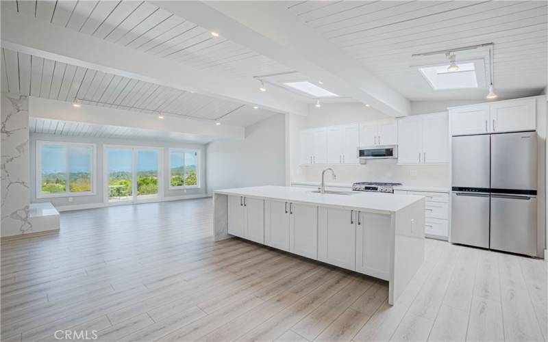 Kitchen Opens Up The Family Room