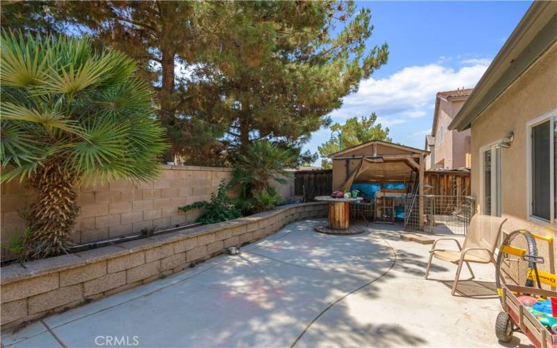 Concrete Backyard with retaining wall