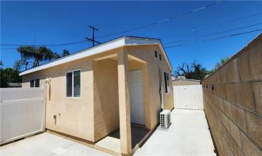 18653 Cohasset Street, Reseda, California 91335, 1 Bedroom Bedrooms, ,1 BathroomBathrooms,Residential Lease,Rent,18653 Cohasset Street,SR24157659