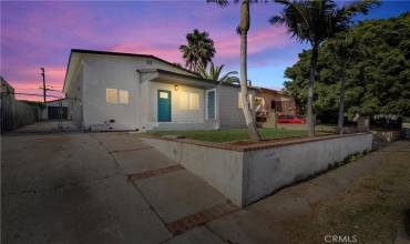 1547 W 104th Street, Los Angeles, California 90047, 6 Bedrooms Bedrooms, ,4 BathroomsBathrooms,Residential Income,Buy,1547 W 104th Street,OC24157703