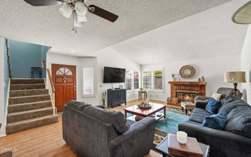 Living Room Vaulted Ceilings