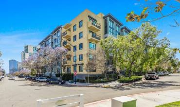 889 Date St 439, San Diego, California 92101, 1 Bedroom Bedrooms, ,2 BathroomsBathrooms,Residential,Buy,889 Date St 439,240017925SD