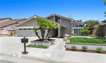 6081 Jasonwood Drive, Huntington Beach, California 92648, 4 Bedrooms Bedrooms, ,3 BathroomsBathrooms,Residential,Buy,6081 Jasonwood Drive,OC24155544