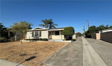 1035 N Orange Avenue, Azusa, California 91702, 3 Bedrooms Bedrooms, ,1 BathroomBathrooms,Residential,Buy,1035 N Orange Avenue,OC24155226