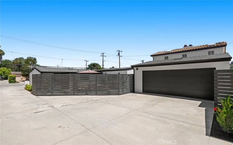 2-car garage with laundry for front house