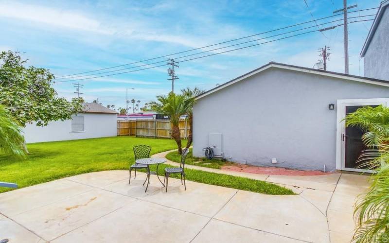 LOOKING FROM HOUSE TO GARAGE