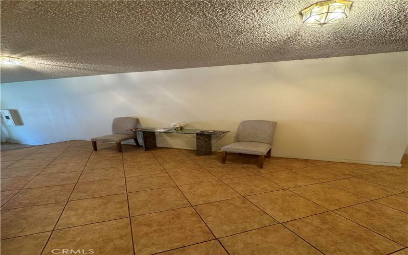 Elevator sitting area