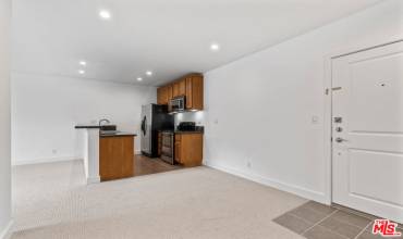 10982 ROEBLING Avenue 518, Los Angeles, California 90024, 1 Bedroom Bedrooms, ,1 BathroomBathrooms,Residential Lease,Rent,10982 ROEBLING Avenue 518,24419173