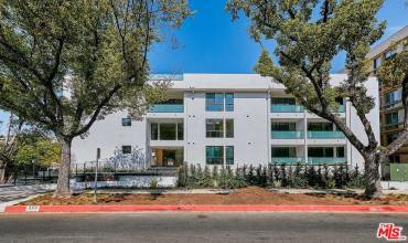 328 N Maple Drive 303, Beverly Hills, California 90210, 2 Bedrooms Bedrooms, ,2 BathroomsBathrooms,Residential Lease,Rent,328 N Maple Drive 303,24422553