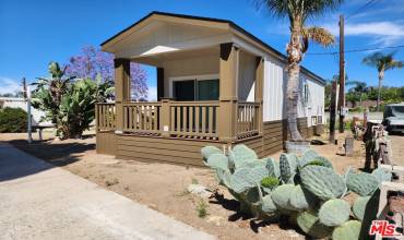 17650 Grand Avenue 106, Lake Elsinore, California 92530, 2 Bedrooms Bedrooms, ,1 BathroomBathrooms,Residential Lease,Rent,17650 Grand Avenue 106,24422545