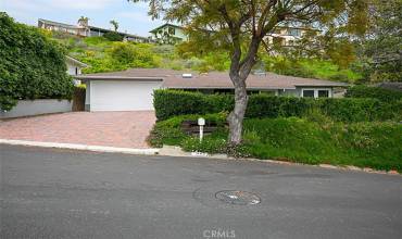 967 Oriole Drive, Laguna Beach, California 92651, 2 Bedrooms Bedrooms, ,3 BathroomsBathrooms,Residential Lease,Rent,967 Oriole Drive,PW24151055