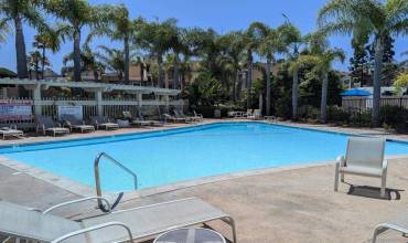 4085 Crystal Dawn Ln 201, San Diego, California 92122, 2 Bedrooms Bedrooms, ,2 BathroomsBathrooms,Residential Lease,Rent,4085 Crystal Dawn Ln 201,240018105SD