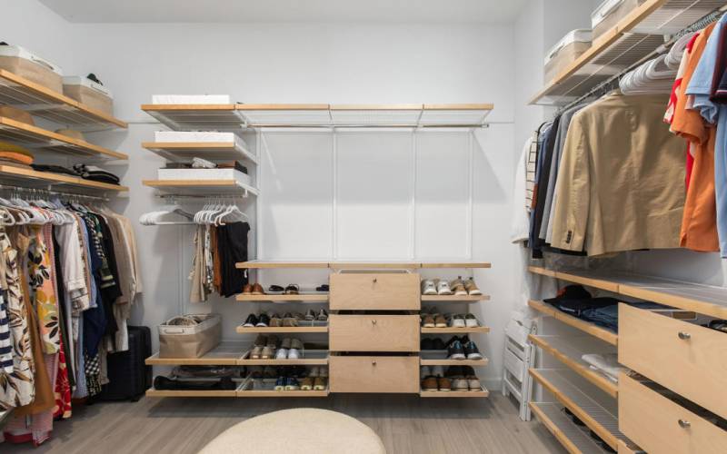 custom walk in closet