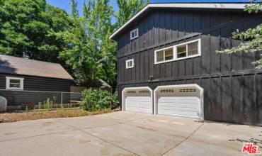 993 Cameron Drive, Big Bear, California 92315, 3 Bedrooms Bedrooms, ,1 BathroomBathrooms,Residential,Buy,993 Cameron Drive,24422427