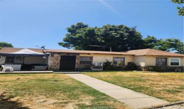 7237 Ira Avenue, Bell Gardens, California 90201, 3 Bedrooms Bedrooms, ,1 BathroomBathrooms,Residential,Buy,7237 Ira Avenue,DW24131572