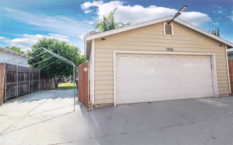 2 Car Garage, Carport, and 2 additional parking spots