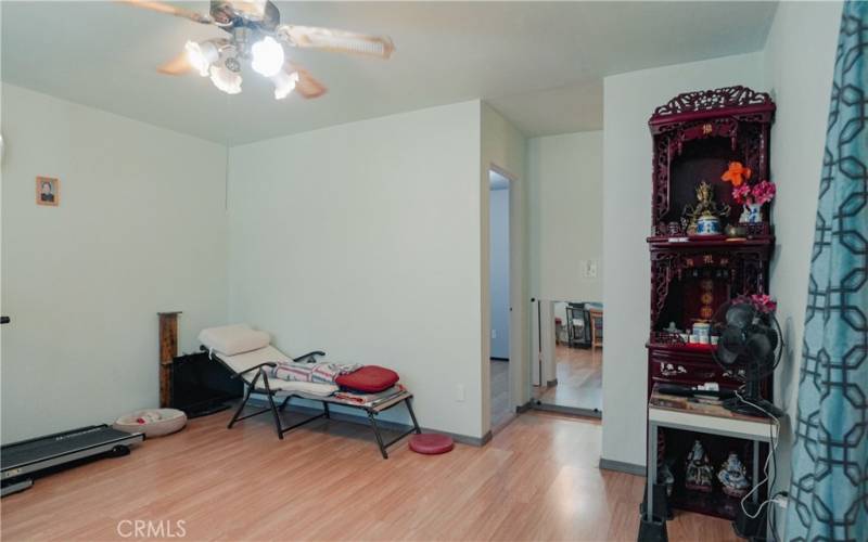 Ceiling fan in the living room.