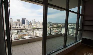 575 6th Avenue 1701, San Diego, California 92101, 1 Bedroom Bedrooms, ,1 BathroomBathrooms,Residential Lease,Rent,575 6th Avenue 1701,PTP2404629