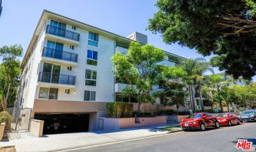 833 Edinburgh ph12, Los Angeles, California 90046, 3 Bedrooms Bedrooms, ,3 BathroomsBathrooms,Residential Lease,Rent,833 Edinburgh ph12,24423021