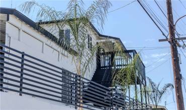 1071 N Eastman Avenue, Los Angeles, California 90063, 4 Bedrooms Bedrooms, ,2 BathroomsBathrooms,Residential,Buy,1071 N Eastman Avenue,DW24159003