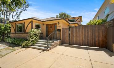 4438 Bellingham Avenue, Studio City, California 91604, 4 Bedrooms Bedrooms, ,2 BathroomsBathrooms,Residential Lease,Rent,4438 Bellingham Avenue,SR24159027