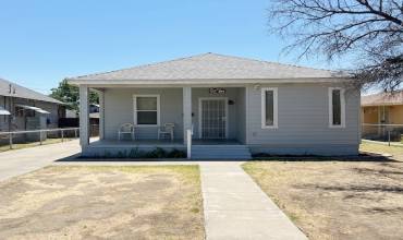 284 E Birch Avenue, Coalinga, California 93210, 4 Bedrooms Bedrooms, ,2 BathroomsBathrooms,Residential,Buy,284 E Birch Avenue,NS24159399