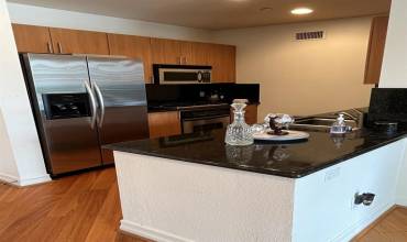 525 11th Ave 1409, San Diego, California 92101, 2 Bedrooms Bedrooms, ,2 BathroomsBathrooms,Residential Lease,Rent,525 11th Ave 1409,240018233SD