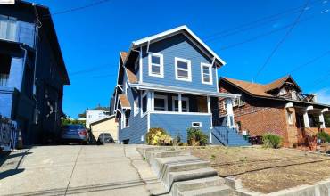 1212 E 28Th St, Oakland, California 94610, 3 Bedrooms Bedrooms, ,2 BathroomsBathrooms,Residential,Buy,1212 E 28Th St,41068639