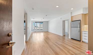 10601 Washington Boulevard 534, Culver City, California 90232, 2 Bedrooms Bedrooms, ,2 BathroomsBathrooms,Residential Lease,Rent,10601 Washington Boulevard 534,24423267