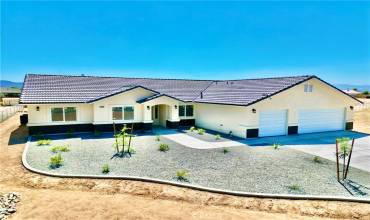 20999 Verde Drive, Apple Valley, California 92308, 4 Bedrooms Bedrooms, ,2 BathroomsBathrooms,Residential,Buy,20999 Verde Drive,IV24159752