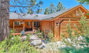 1400 Klamath Road, Big Bear City, California 92314, 3 Bedrooms Bedrooms, ,2 BathroomsBathrooms,Residential,Buy,1400 Klamath Road,PW24141157