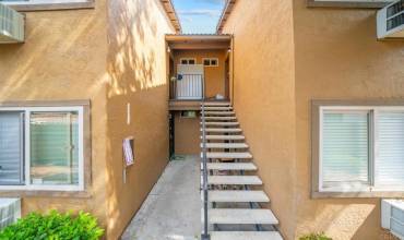 855 E Lexington ave 4, El Cajon, California 92020, 2 Bedrooms Bedrooms, ,2 BathroomsBathrooms,Residential,Buy,855 E Lexington ave 4,NDP2406908