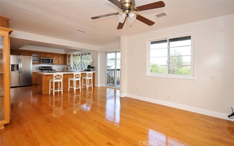 Kitchen and Breakfast Area