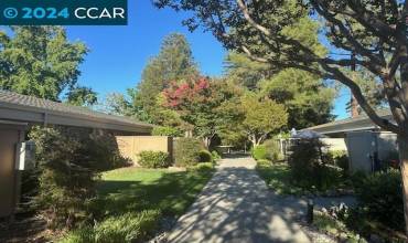 2101 Tice Creek Dr 1, Walnut Creek, California 94595, 2 Bedrooms Bedrooms, ,1 BathroomBathrooms,Residential,Buy,2101 Tice Creek Dr 1,41068678