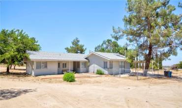 10680 Riggins Road, Phelan, California 92371, 3 Bedrooms Bedrooms, ,2 BathroomsBathrooms,Residential,Buy,10680 Riggins Road,PW24156050