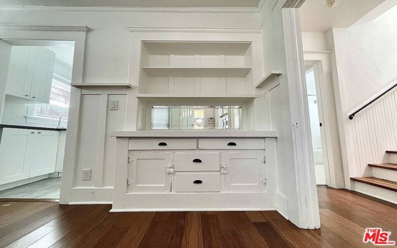 Built-in Cabinet (Family Room)