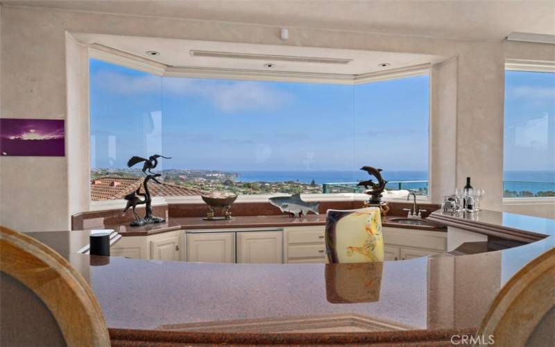 Close up of the bar area looking for surfers at beaches by the Ritz Carlton.