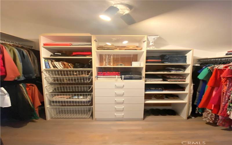 front bedrm closet builtins