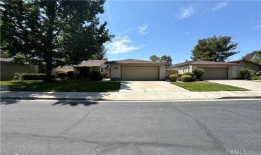 674 Via La Paloma, Riverside, California 92507, 2 Bedrooms Bedrooms, ,2 BathroomsBathrooms,Residential,Buy,674 Via La Paloma,OC24155755